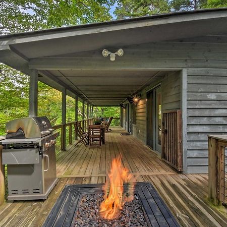 Cozy Clayton Cabin With Deck And Mountain Views! Exterior photo